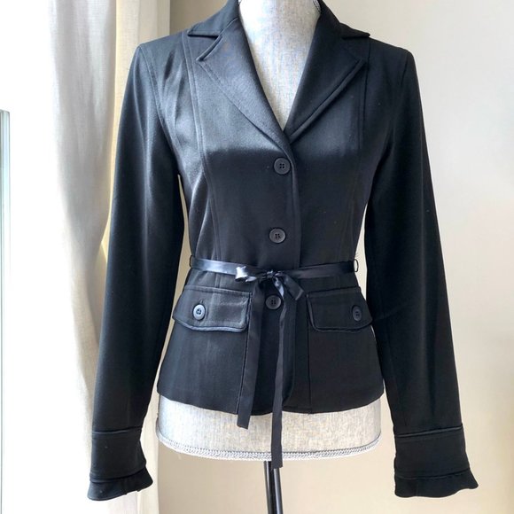 NWOT Kenzie Flutter Sleeve Fitted Black Blazer - Picture 15 of 15